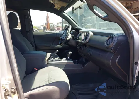 2017 Toyota Tacoma Sr5 V6 из США, поврежденный, VIN 5TFSZ5AN6HX102492